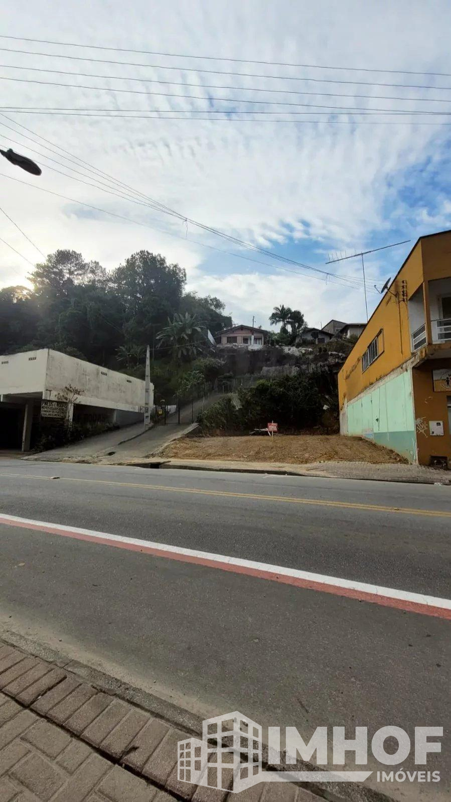 Terreno, 360m², à venda em Brusque, Azambuja